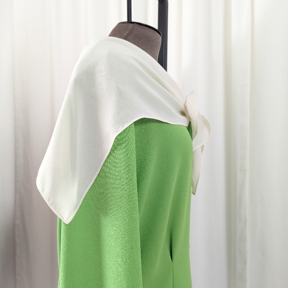 Vintage 1980s Lime Green Blouse with white Sailor Collar - Picture 7 of 8